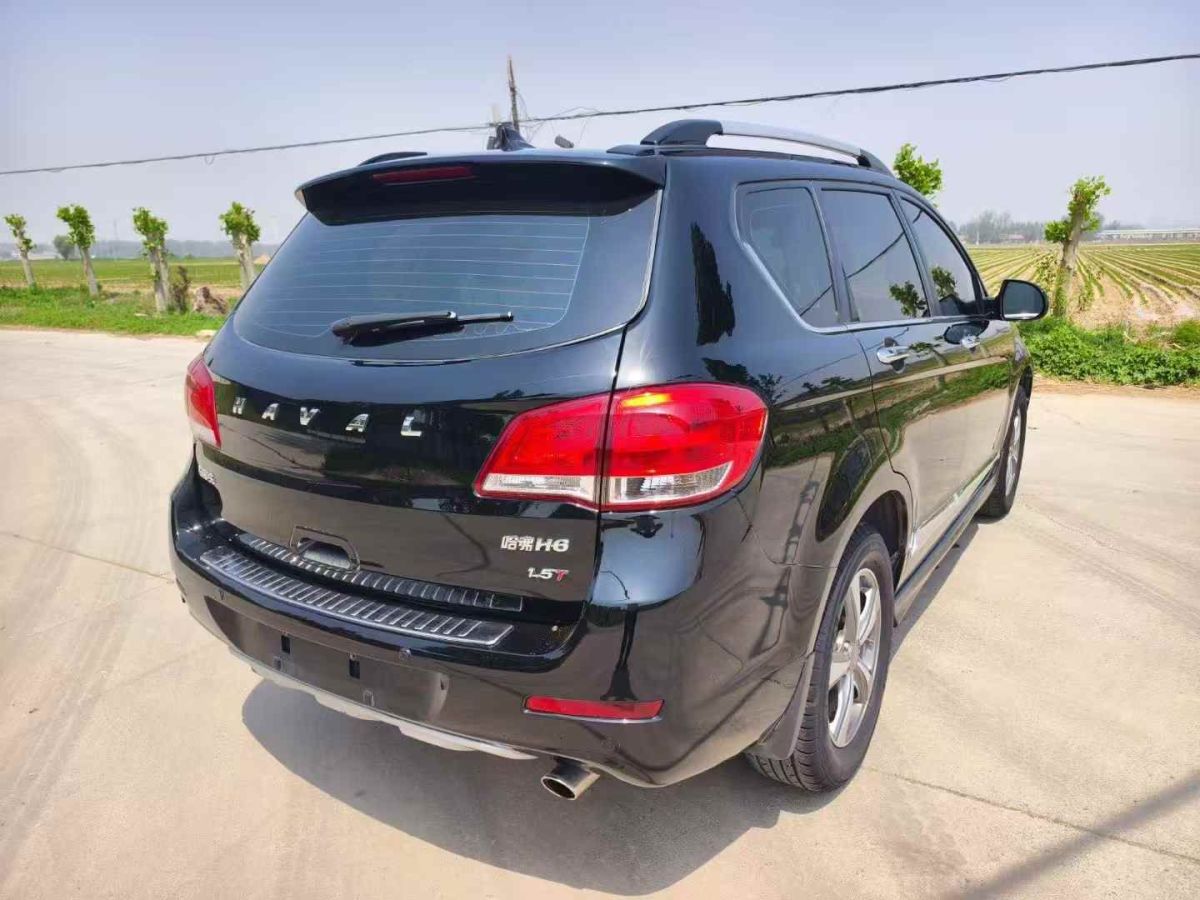 哈弗 H6  2015款 1.5T 手動(dòng)四驅(qū)尊貴型圖片