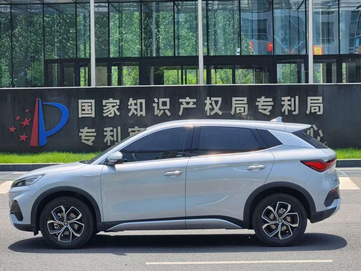 比亞迪 元PLUS  2024款 榮耀版 430KM 領(lǐng)先型圖片