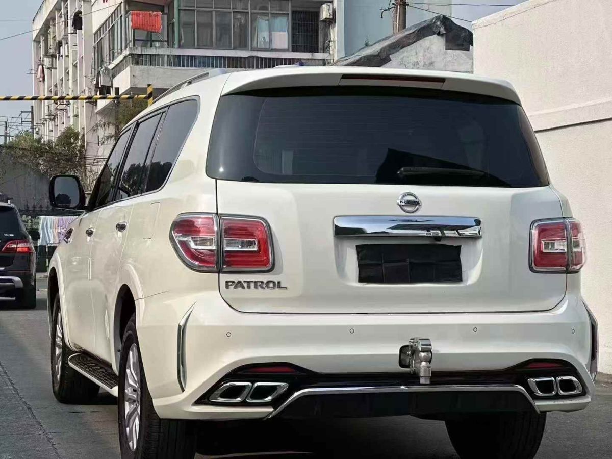 日產(chǎn) 途樂  2018款 4.0L 旗艦型圖片