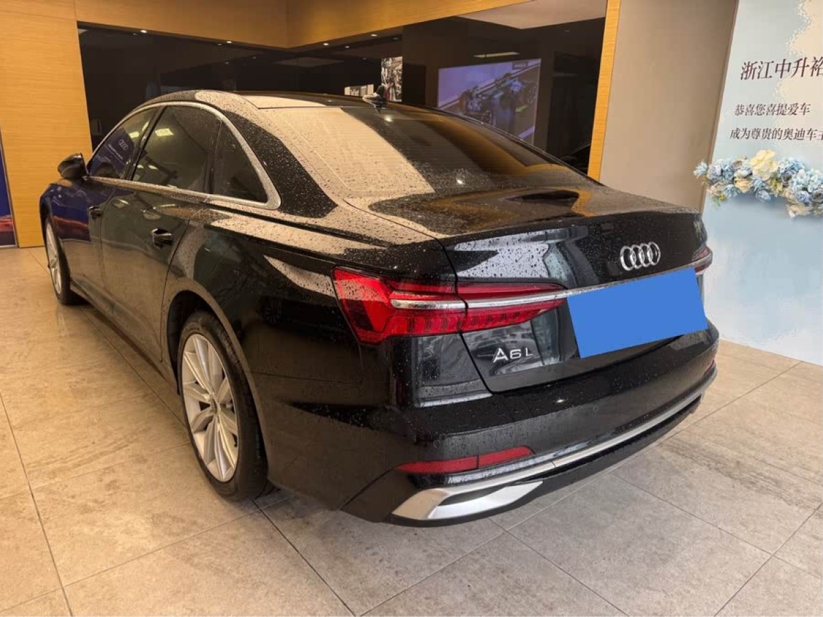 奧迪 奧迪A6L  2023款 改款 45 TFSI 臻選動感型圖片