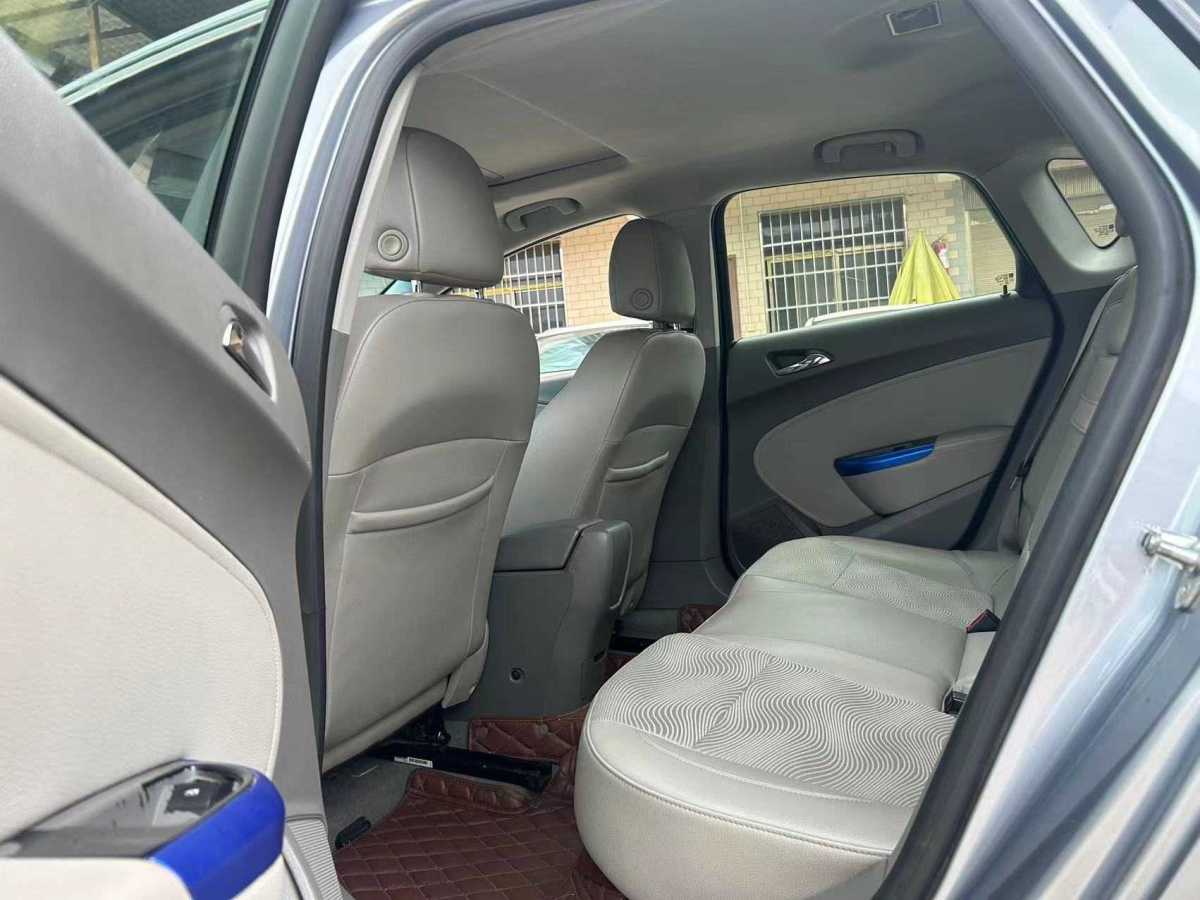 別克 英朗  2012款 XT 1.6L 自動(dòng)舒適版圖片