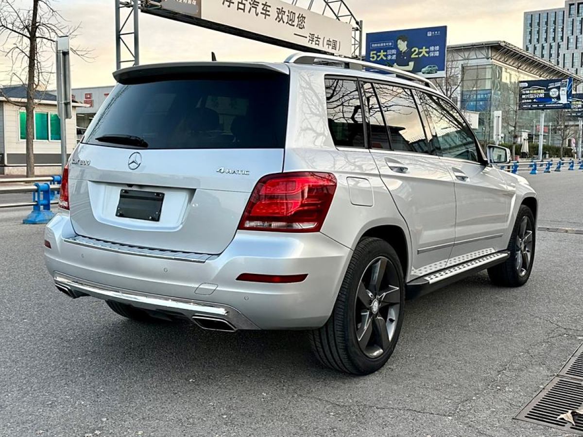 奔馳 奔馳GLK級  2013款 改款 GLK 300 4MATIC 豪華型圖片