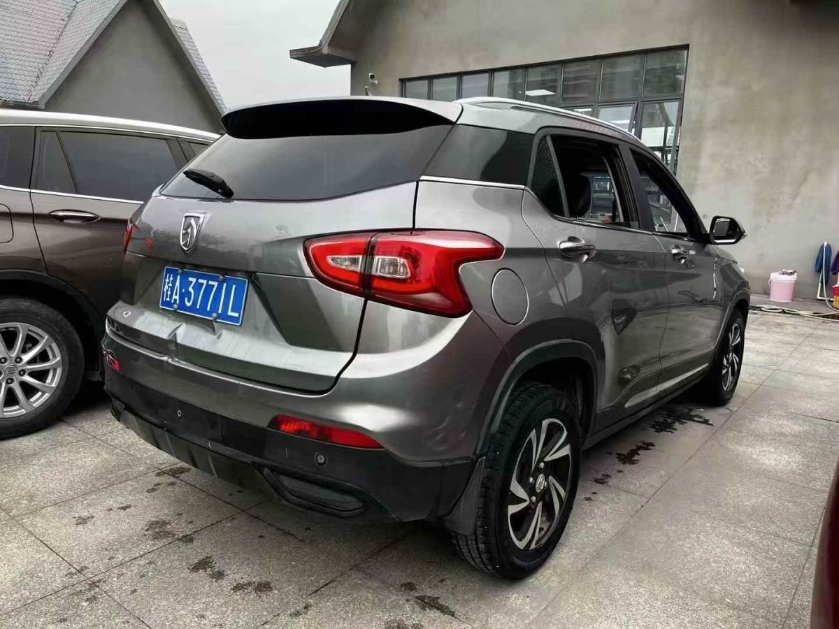 寶駿 510  2018款 1.5L 自動周年特別版圖片