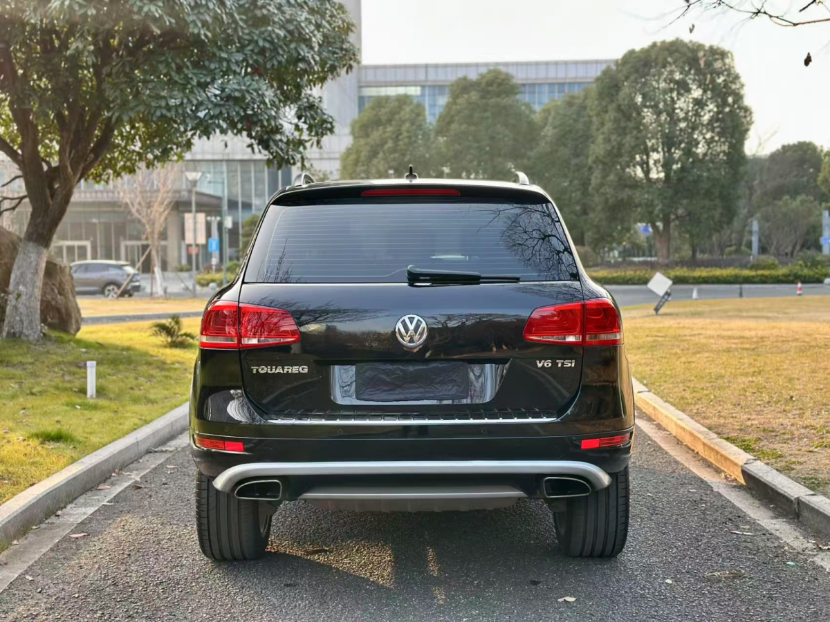 大眾 途銳  2013款 3.0TSI X 十周年限量版圖片