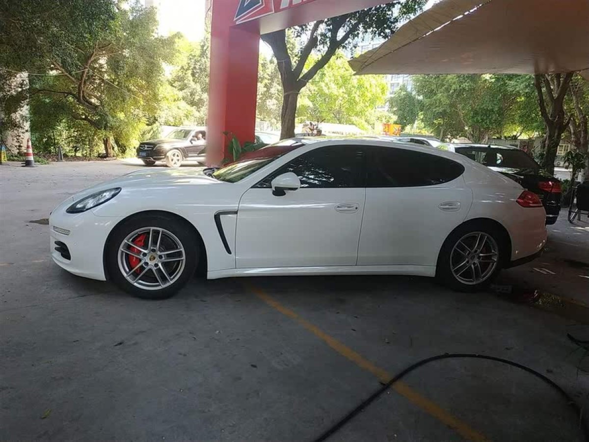 保時(shí)捷 Panamera  2014款 Panamera 3.0T圖片