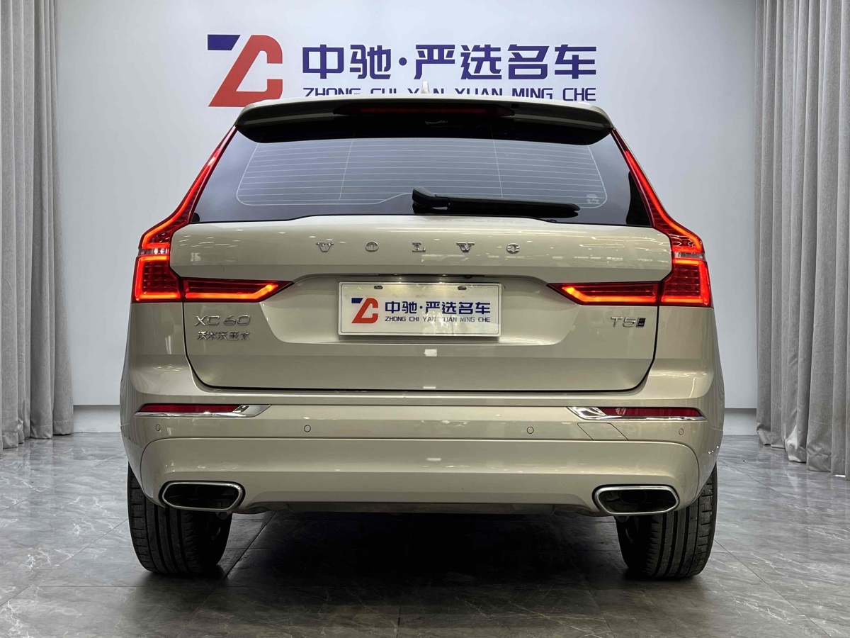 2021年4月沃爾沃 XC60  2021款 T5 四驅(qū)智遠豪華版