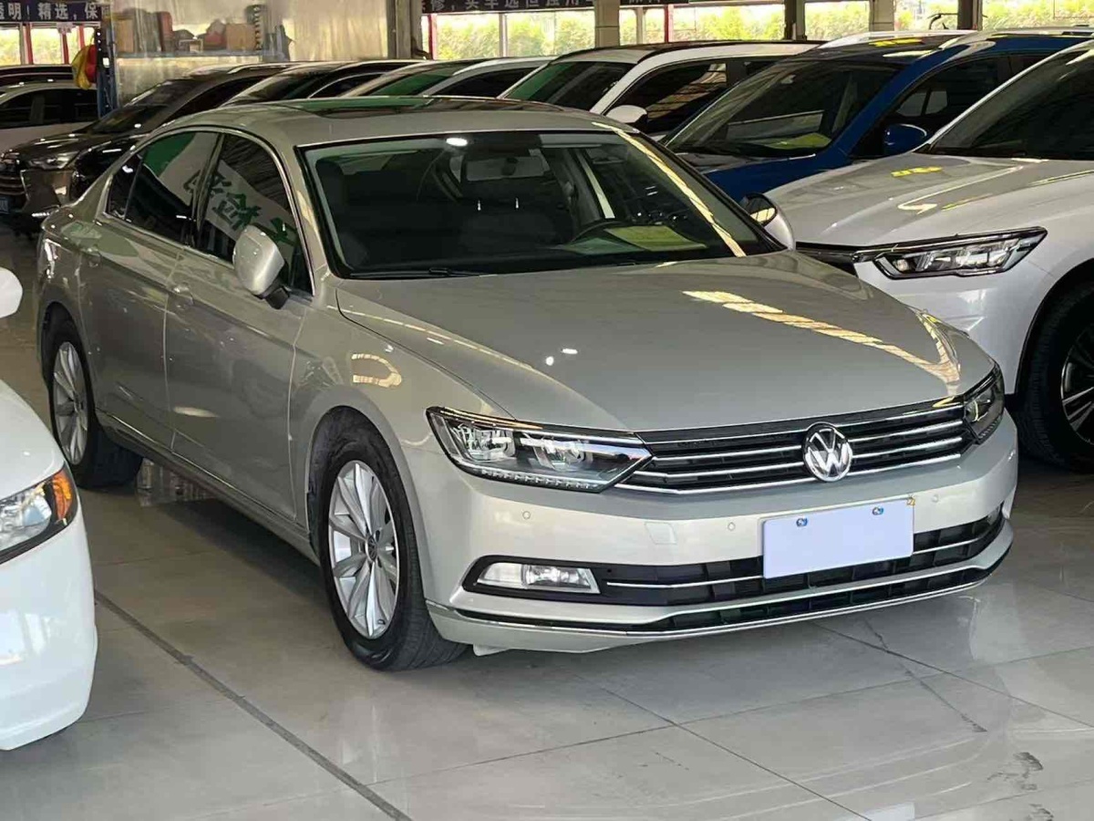 大眾 邁騰  2019款  330TSI DSG 領(lǐng)先型 國VI圖片