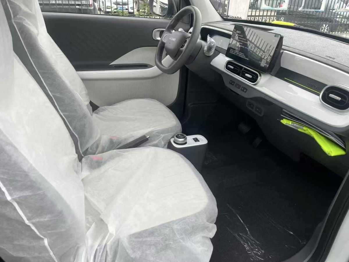 吉利 熊貓mini  2025款 210km 熊貓騎士圖片