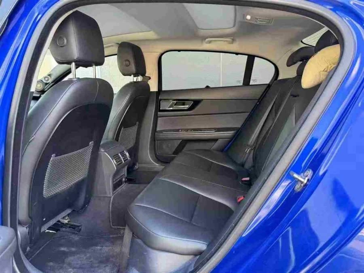 捷豹 XEL  2019款 2.0T 200PS 精英版圖片