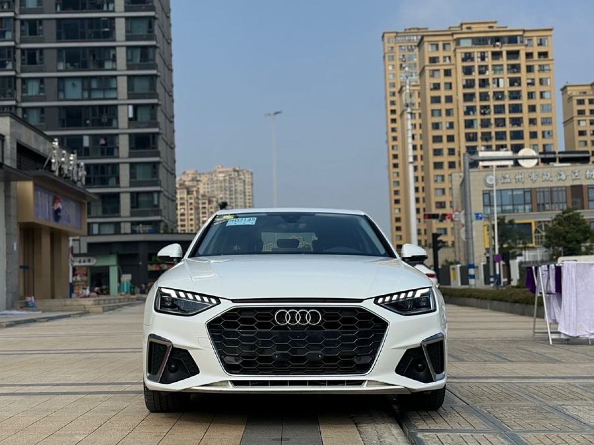 奧迪 奧迪A4L  2020款 40 TFSI quattro 豪華動(dòng)感型圖片