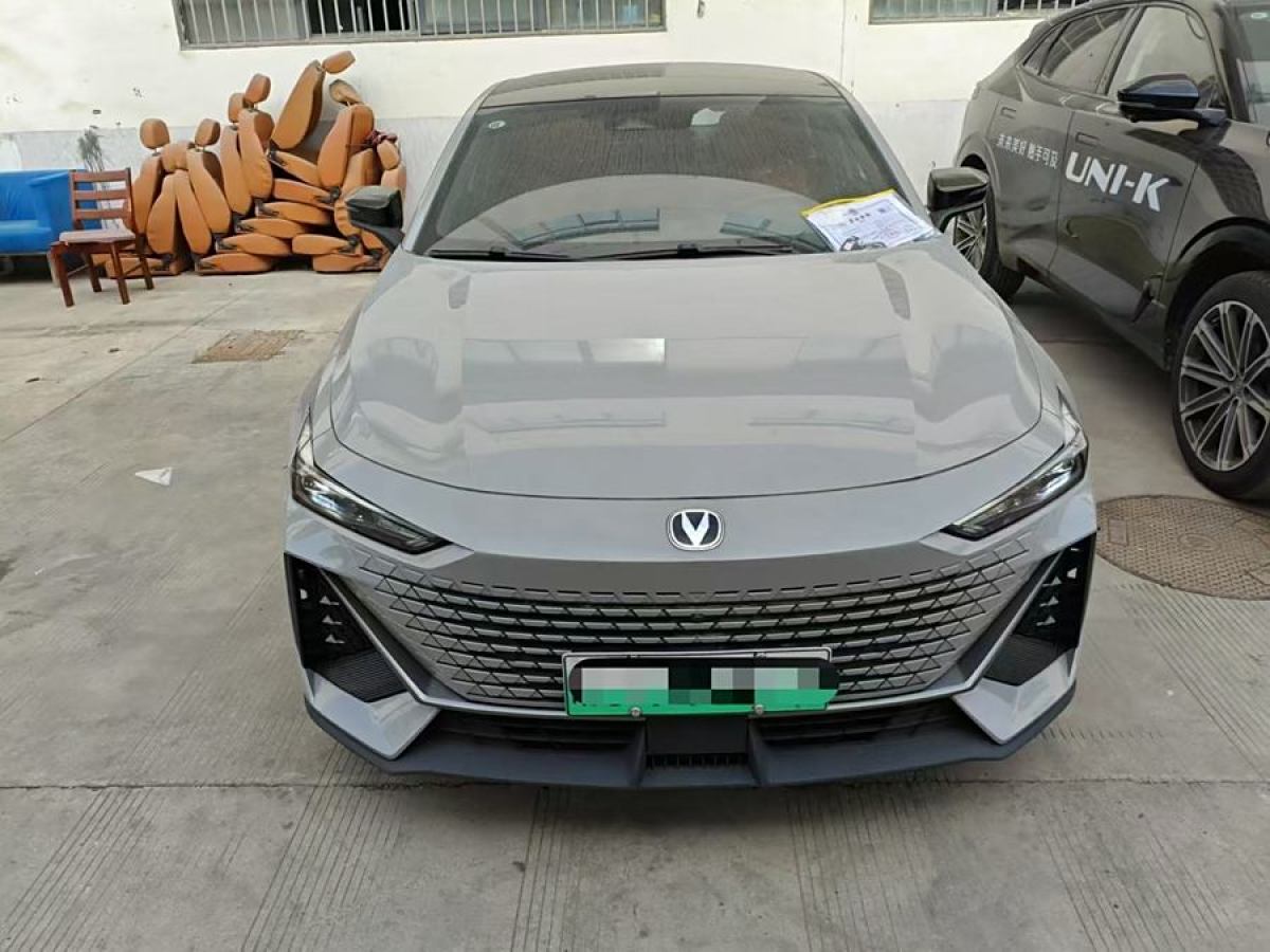 長(zhǎng)安 長(zhǎng)安UNI-V 智電iDD  2023款 智電iDD 1.5T 113km智酷型圖片