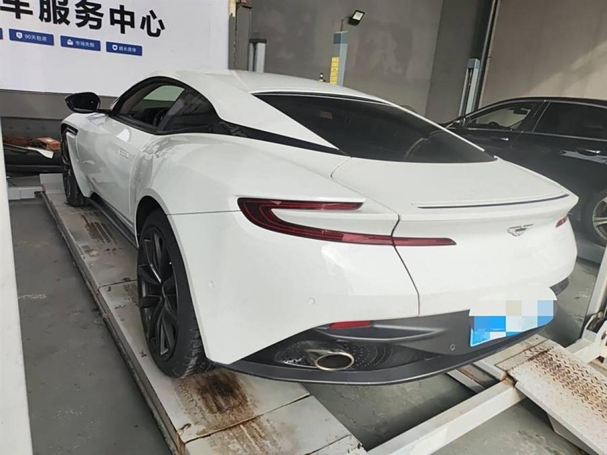 阿斯頓·馬丁 阿斯頓?馬丁DB11  2019款 4.0T V8 Coupe圖片