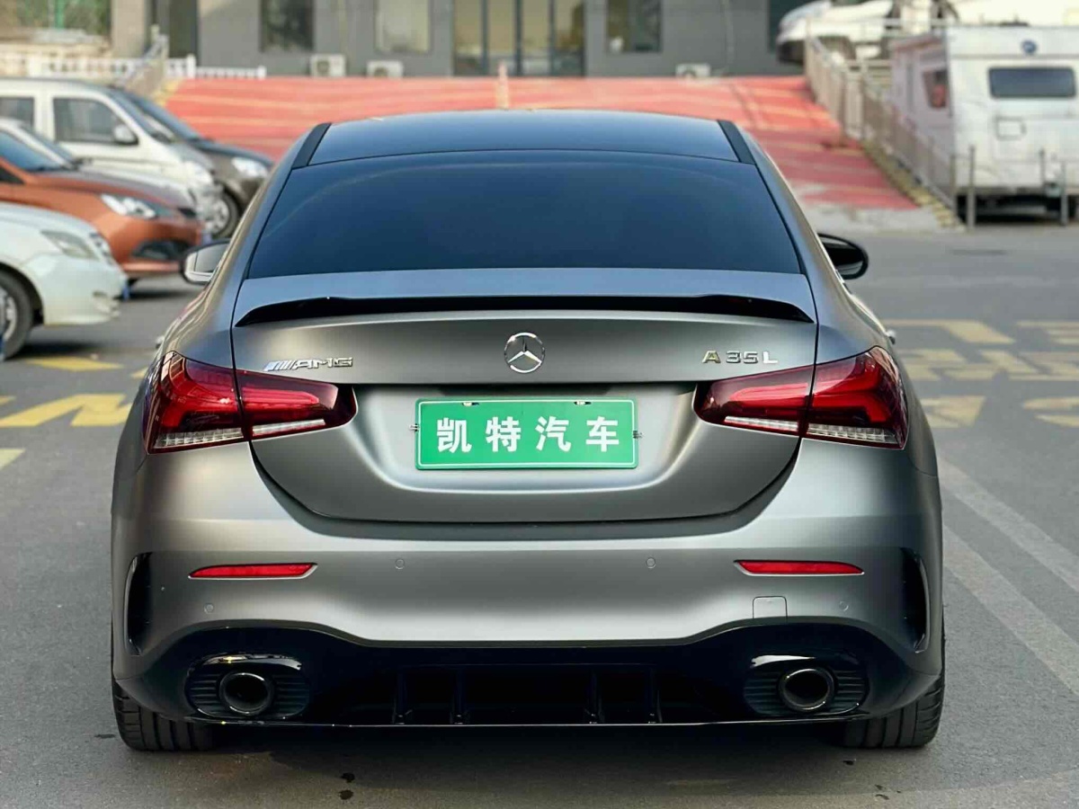 奔馳 奔馳A級AMG  2022款 AMG A 35 L 4MATIC 熾夜特別版圖片