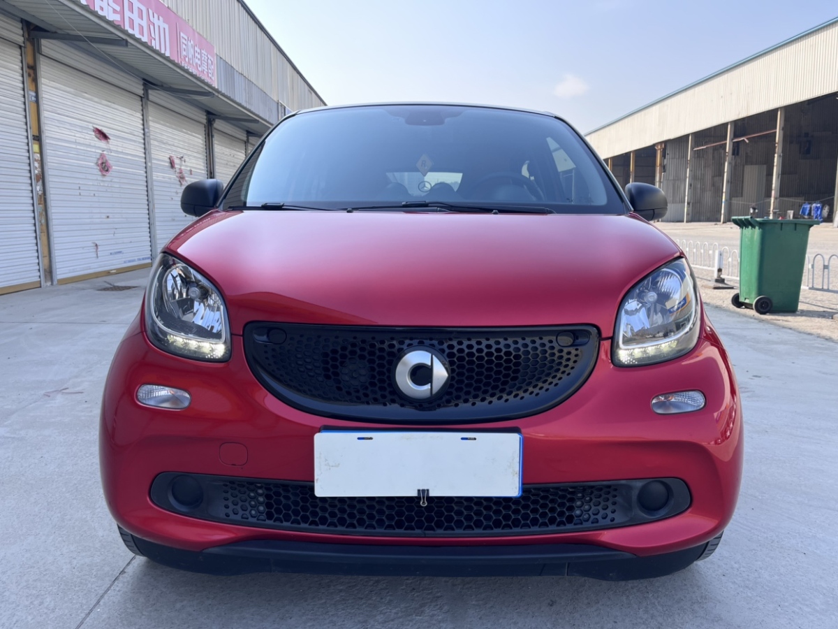 smart forfour  2018款 1.0L 52千瓦激情版圖片