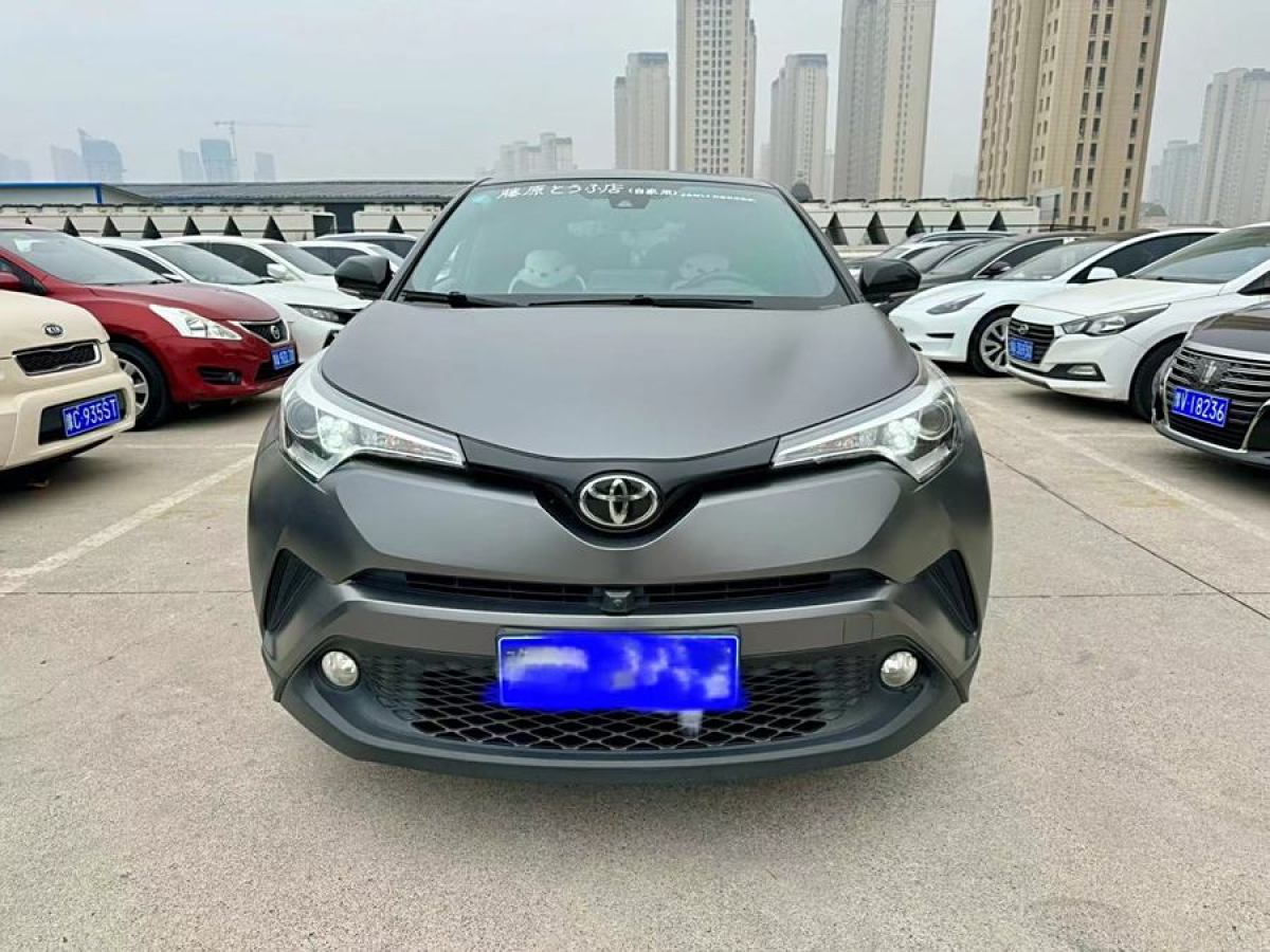 豐田 C-HR  2018款 2.0L 領(lǐng)先版 國(guó)V圖片