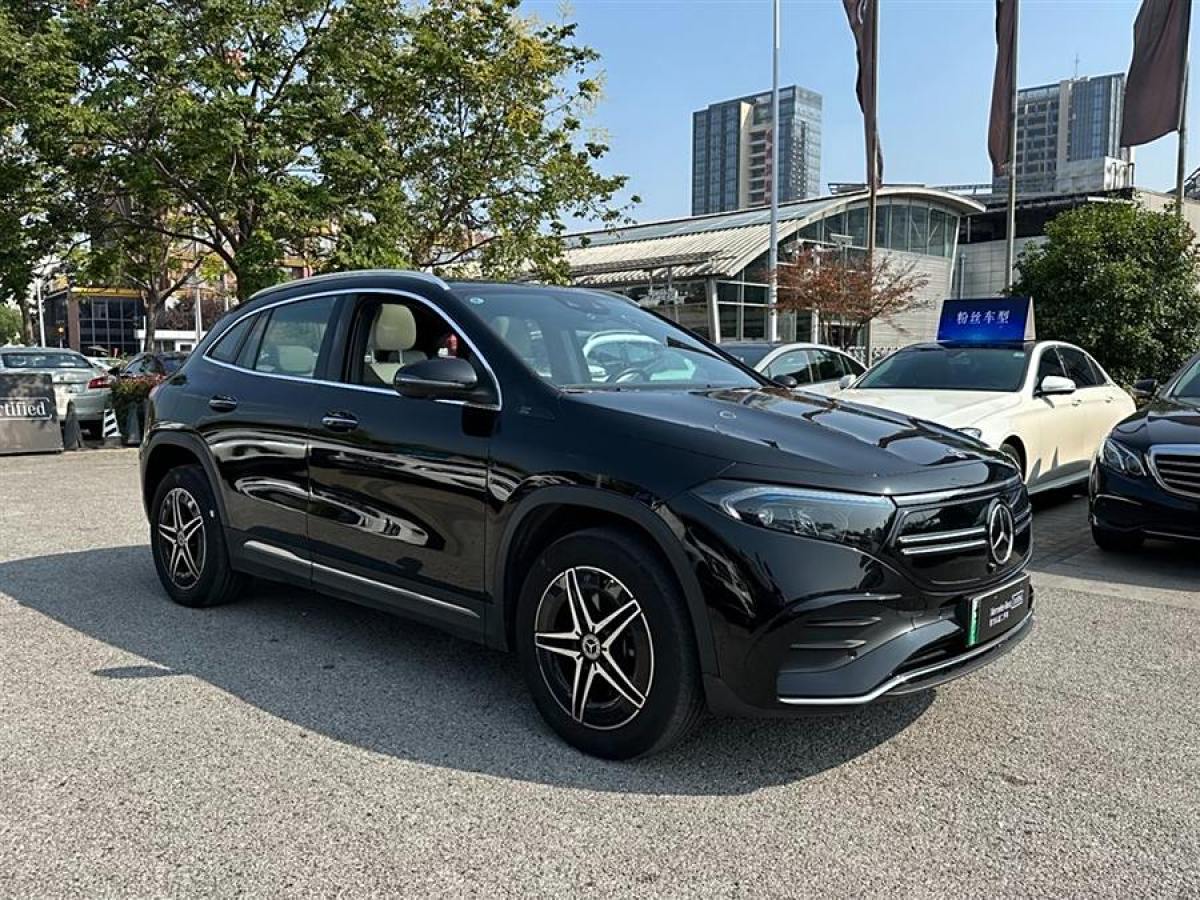 奔馳 奔馳EQA  2022款 EQA 300 4MATIC 首發(fā)特別版圖片