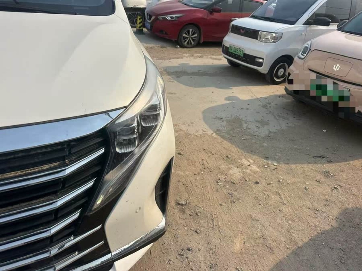 廣汽傳祺 M8  2021款 領(lǐng)秀系列 390T 至尊版圖片