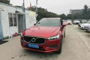 XC60 沃尔沃 T4 智逸版