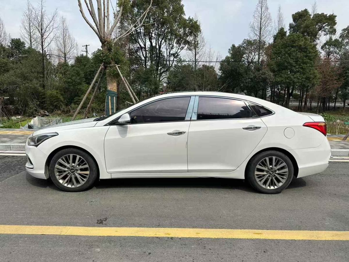 現(xiàn)代 名圖 圖片