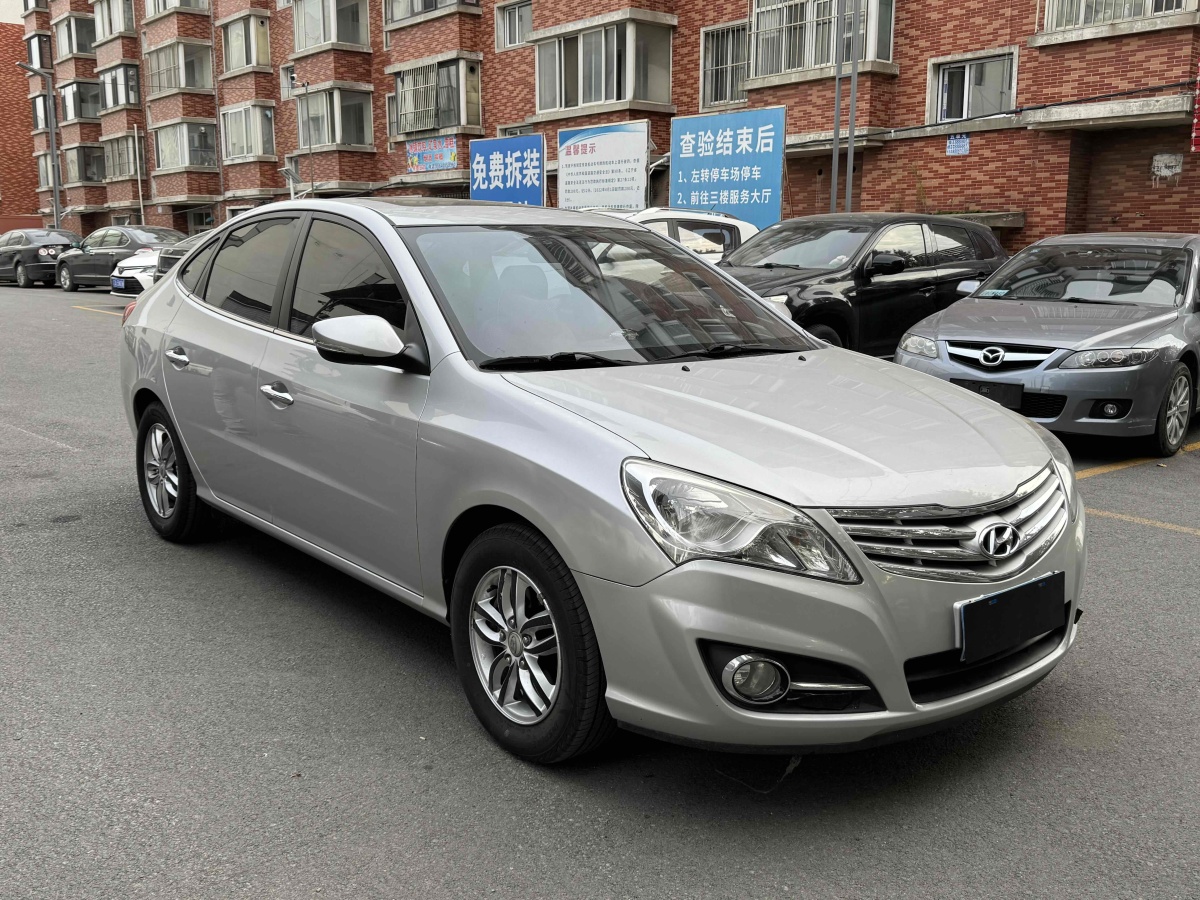 現(xiàn)代 悅動  2011款 1.6L 手動豪華型圖片