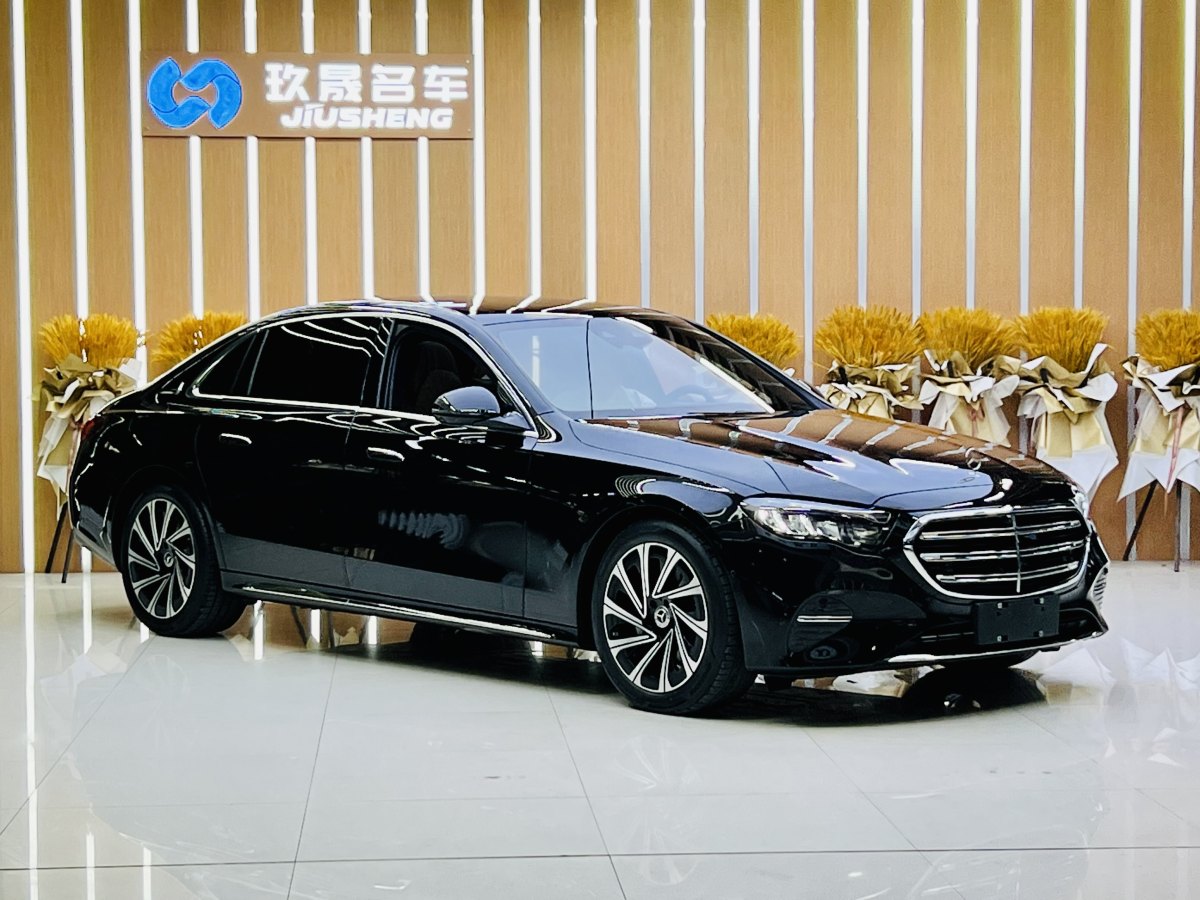 奔馳 奔馳E級(jí)  2019款 改款 E 300 L 豪華型圖片