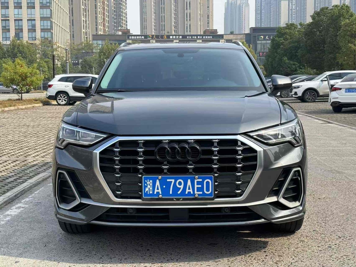 奧迪 奧迪Q3  2023款 40 TFSI 時尚動感型圖片