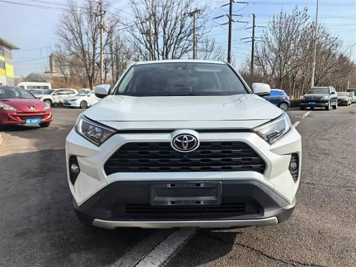 2022年1月豐田 RAV4榮放  2021款 2.0L CVT四驅(qū)尊貴版