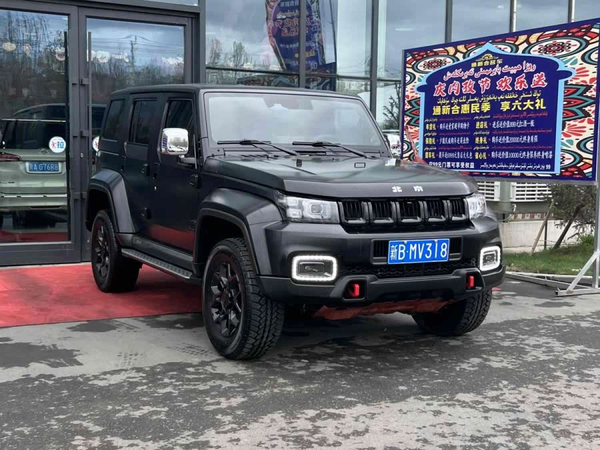 北京 BJ40  2021款 2.0D 自動四驅(qū)刀鋒英雄版?zhèn)b客型（前后電控鎖）圖片