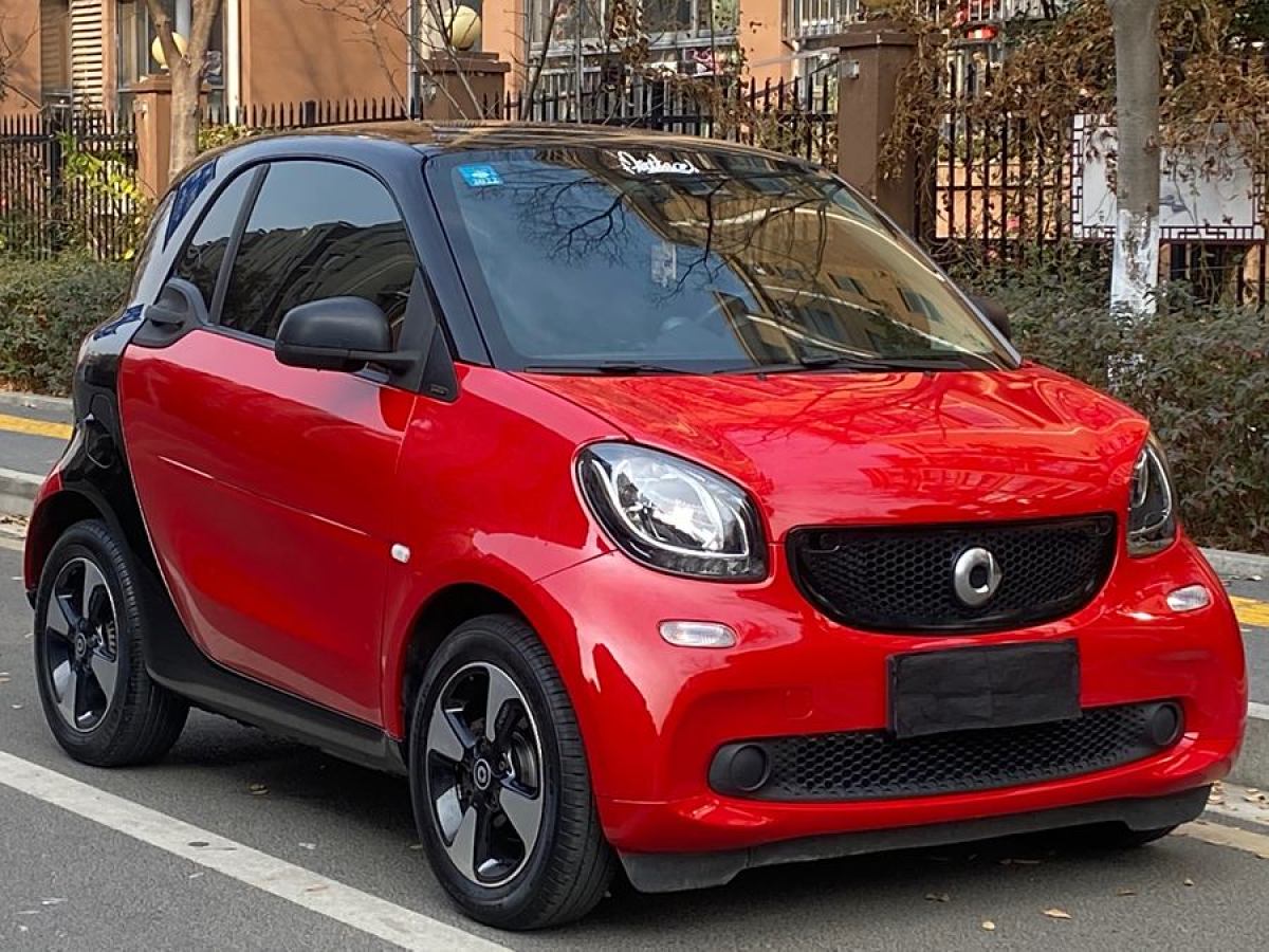 smart fortwo  2018款 1.0L 52千瓦硬頂激情版圖片