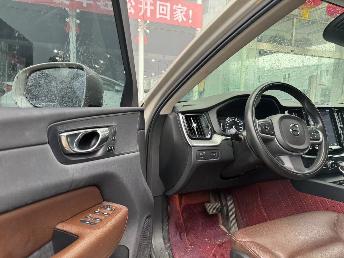 沃爾沃 XC60  2019款  T5 四驅(qū)智逸版 國VI圖片