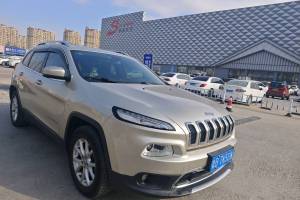 自由光 Jeep 2.4L 專(zhuān)業(yè)版