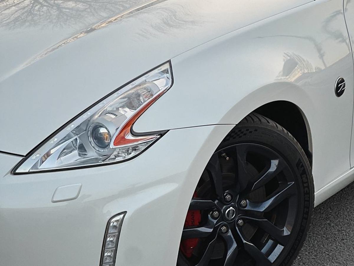 日產(chǎn) 370Z  2015款 3.7L Coupe圖片