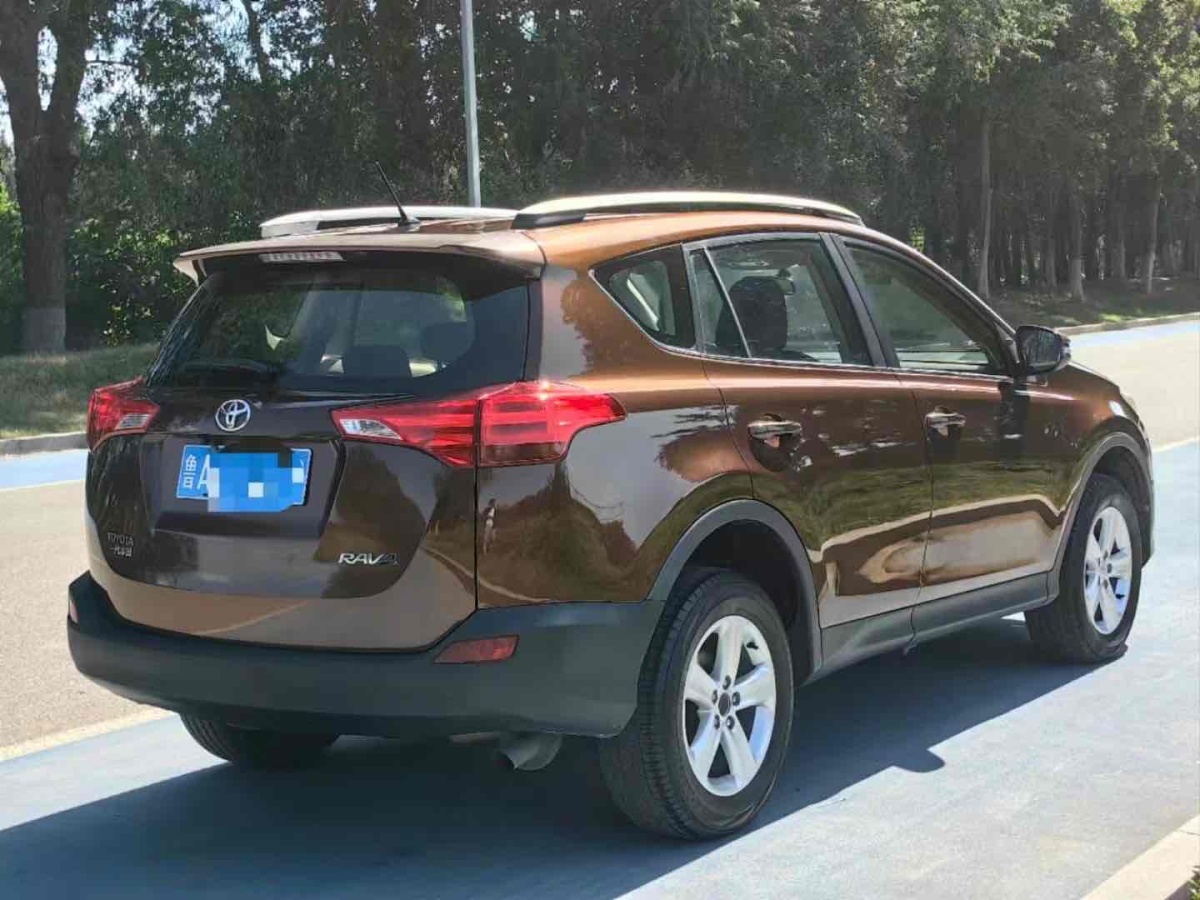 豐田 RAV4  2018款 榮放 2.0L CVT兩驅(qū)都市版圖片