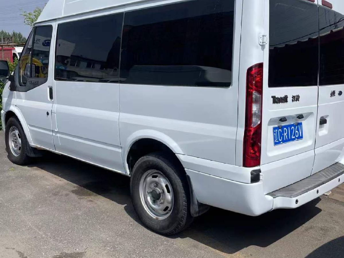 福特 全順  2017款 2.0T柴油廂式運(yùn)輸車中軸中頂國(guó)IV圖片