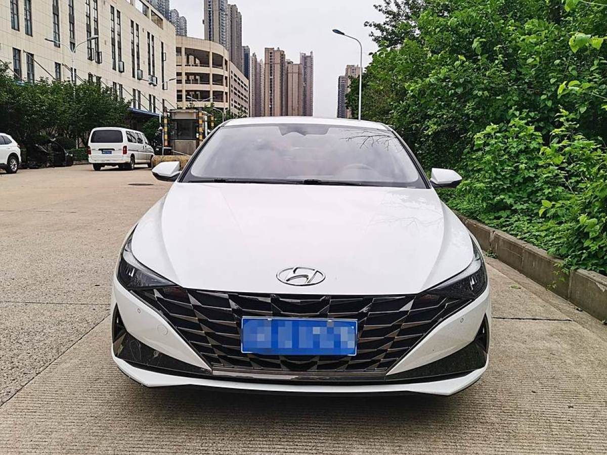 現(xiàn)代 伊蘭特  2022款 1.5L CVT GLS領(lǐng)先版圖片