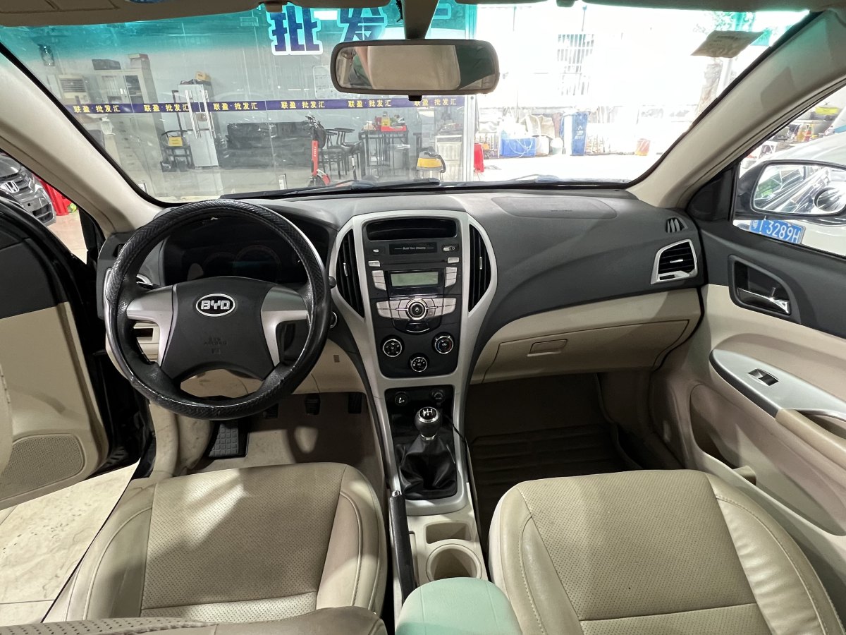 2015年1月比亞迪 L3  2012款 1.5L 手動舒適型