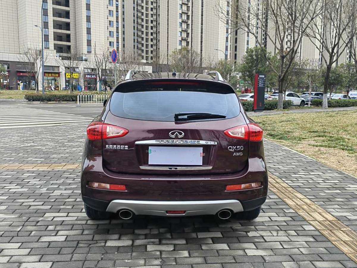 2017年4月英菲尼迪 QX50  2015款 2.5L 舒適版