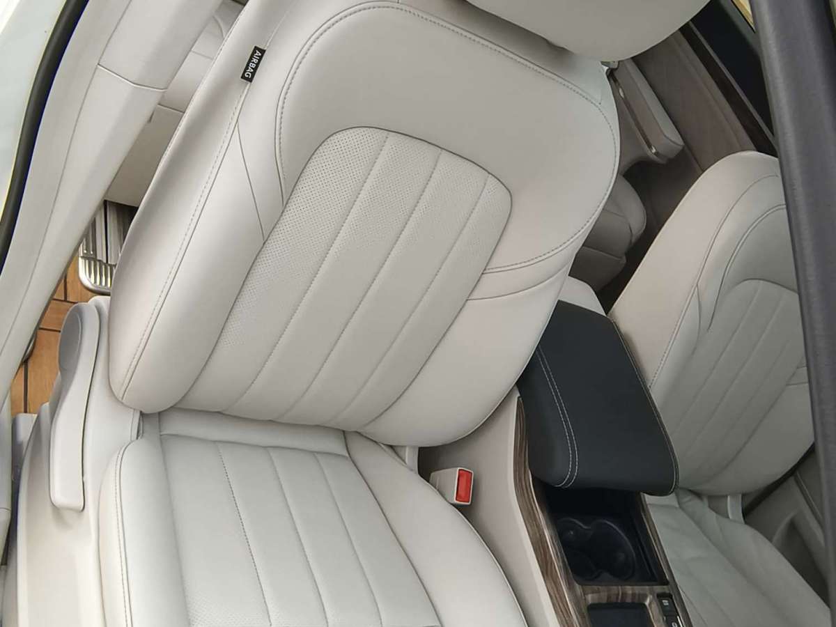 廣汽傳祺 M8  2019款 320T 至尊版圖片