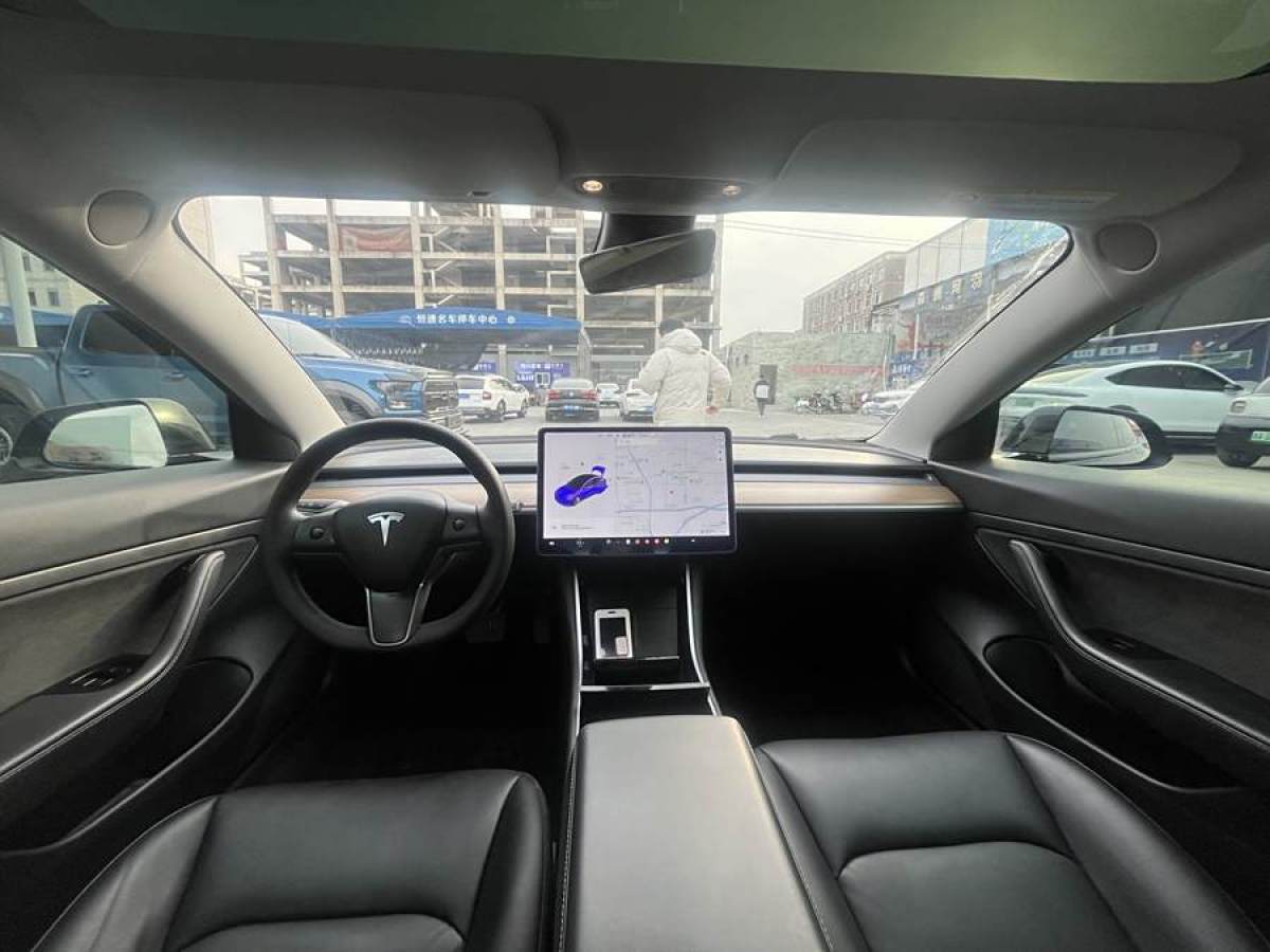 特斯拉 Model 3  2020款 改款 標準續(xù)航后驅升級版圖片