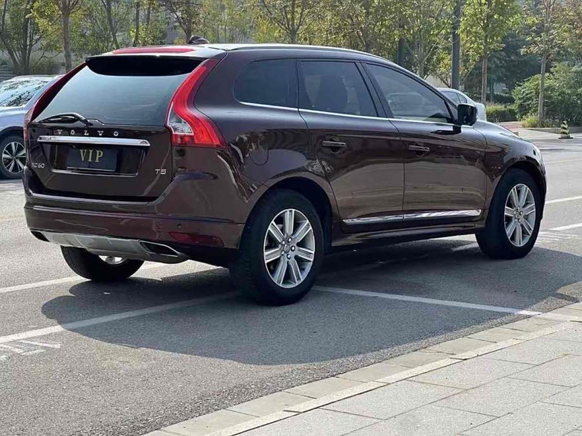 沃爾沃 XC60  2016款 T5 智進(jìn)版圖片