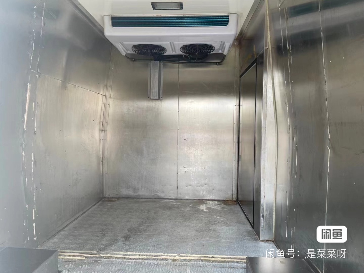 2019年9月依维柯 3座：1 9年新款依维柯加长封闭厢式冷藏车