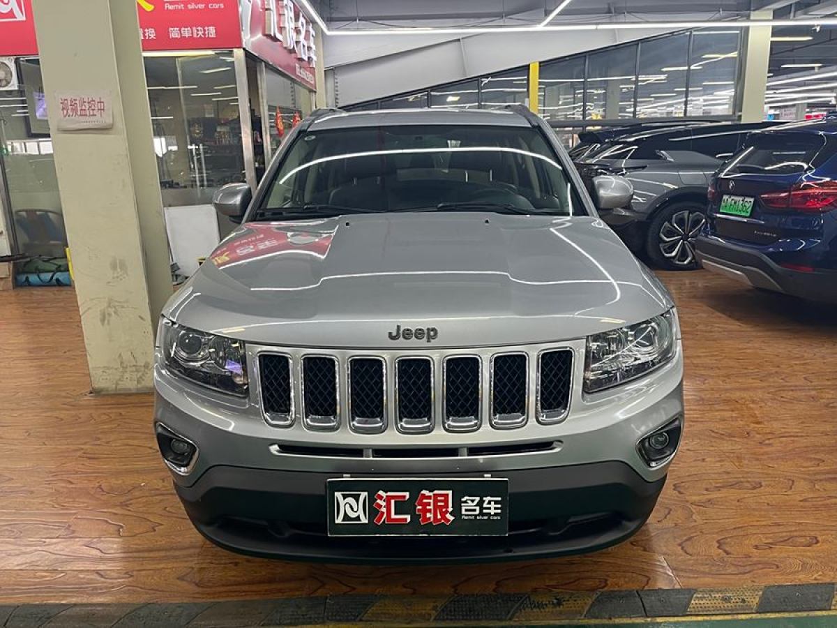 Jeep 指南者  2014款 改款 2.4L 四驅(qū)舒適版圖片