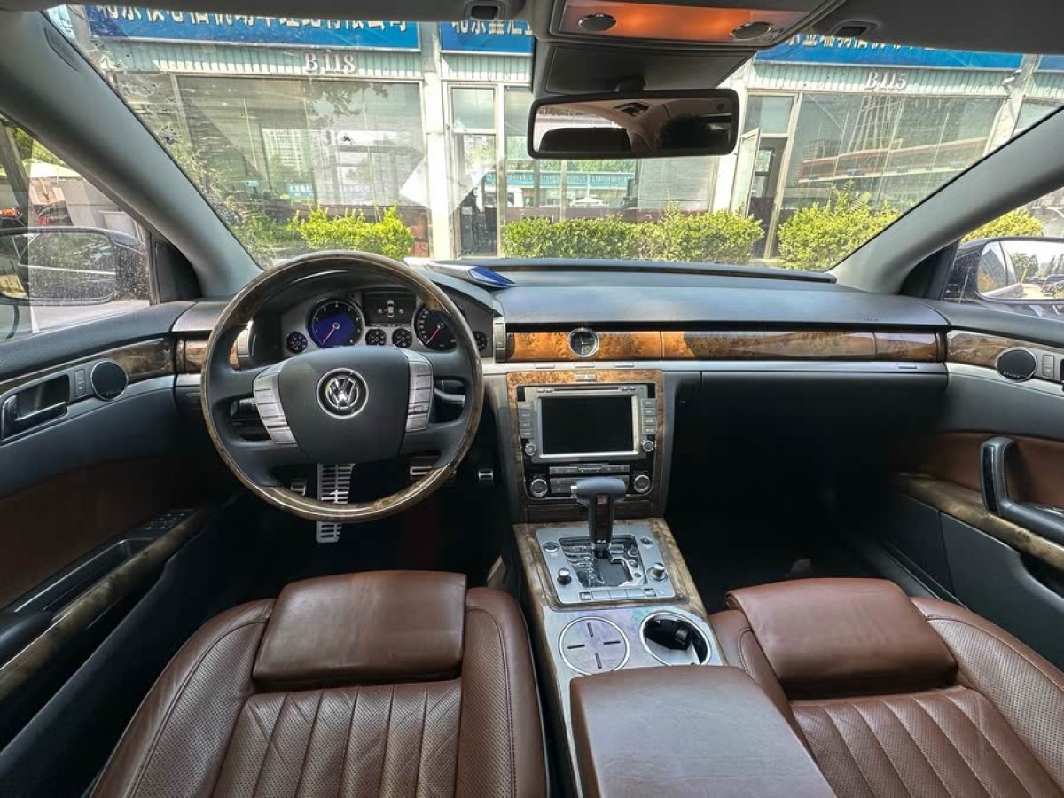 大眾 輝騰  2009款 4.2L V8 5座加長行政版圖片