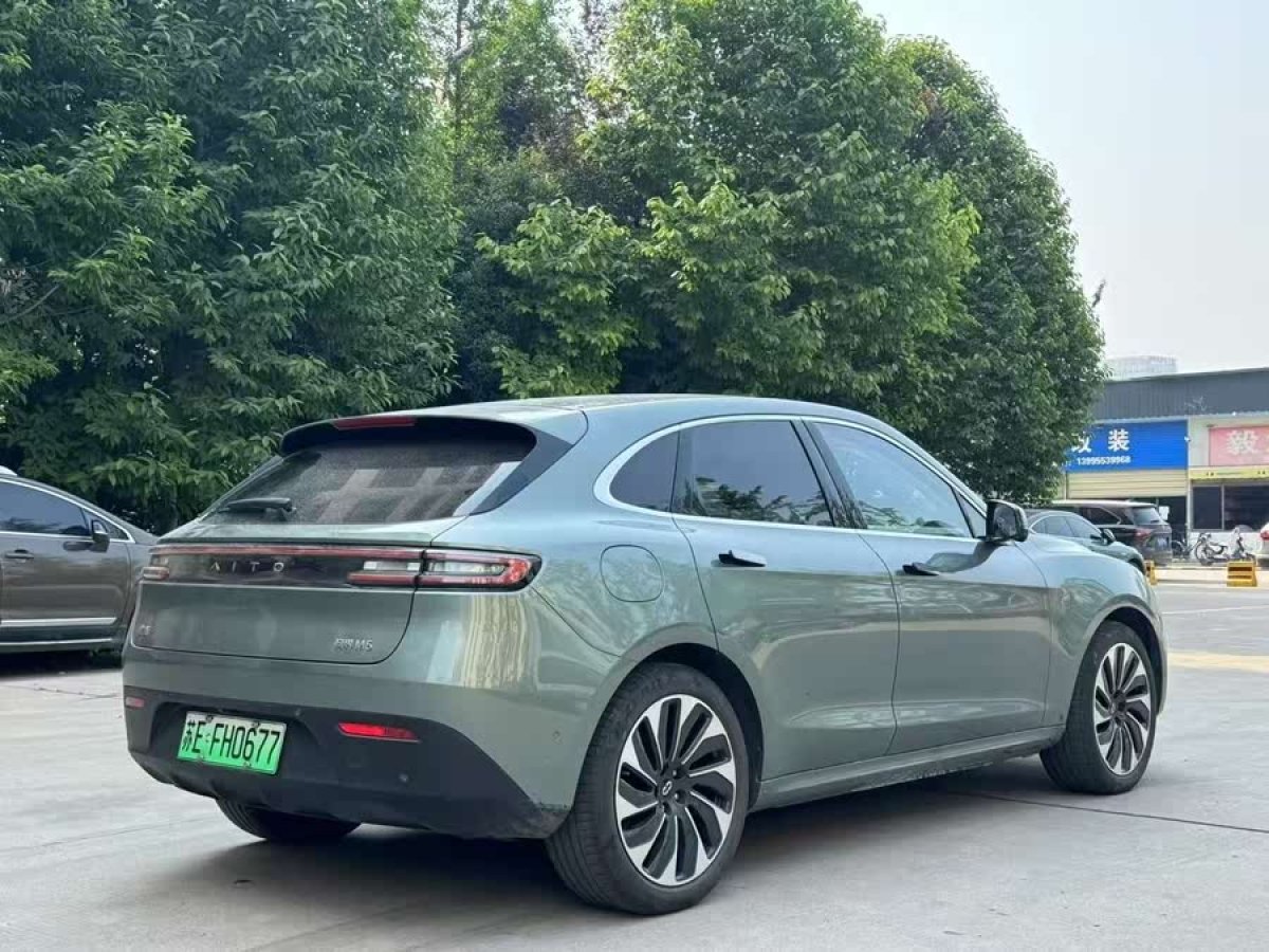 賽力斯 問(wèn)界M5  2023款 增程四驅(qū)智駕版圖片