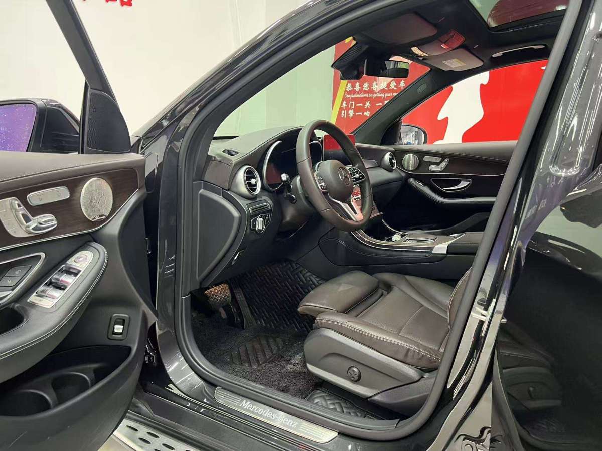 奔馳 奔馳GLC  2018款 改款 GLC 300 4MATIC 動感型圖片