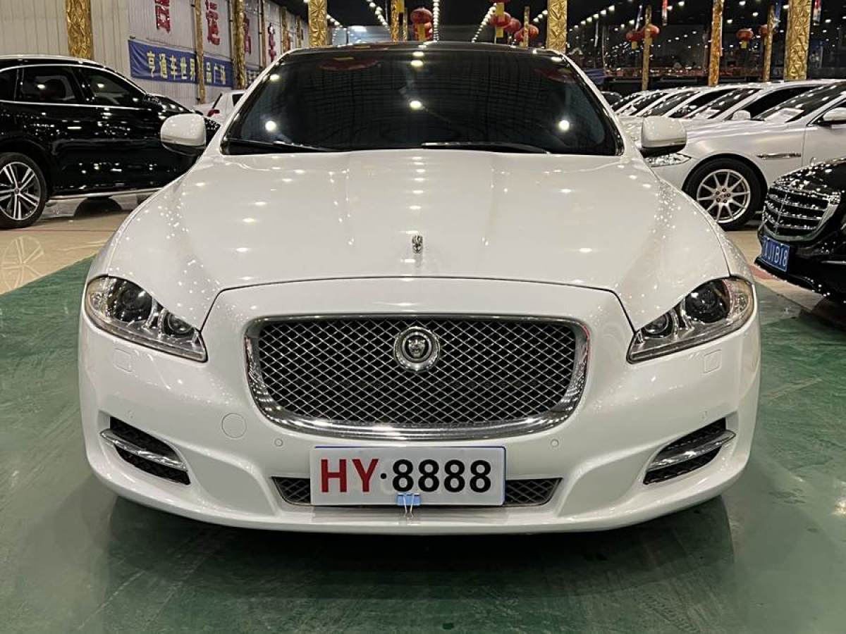 捷豹 XJ  2013款 XJL 3.0 SC 全景商務(wù)版圖片