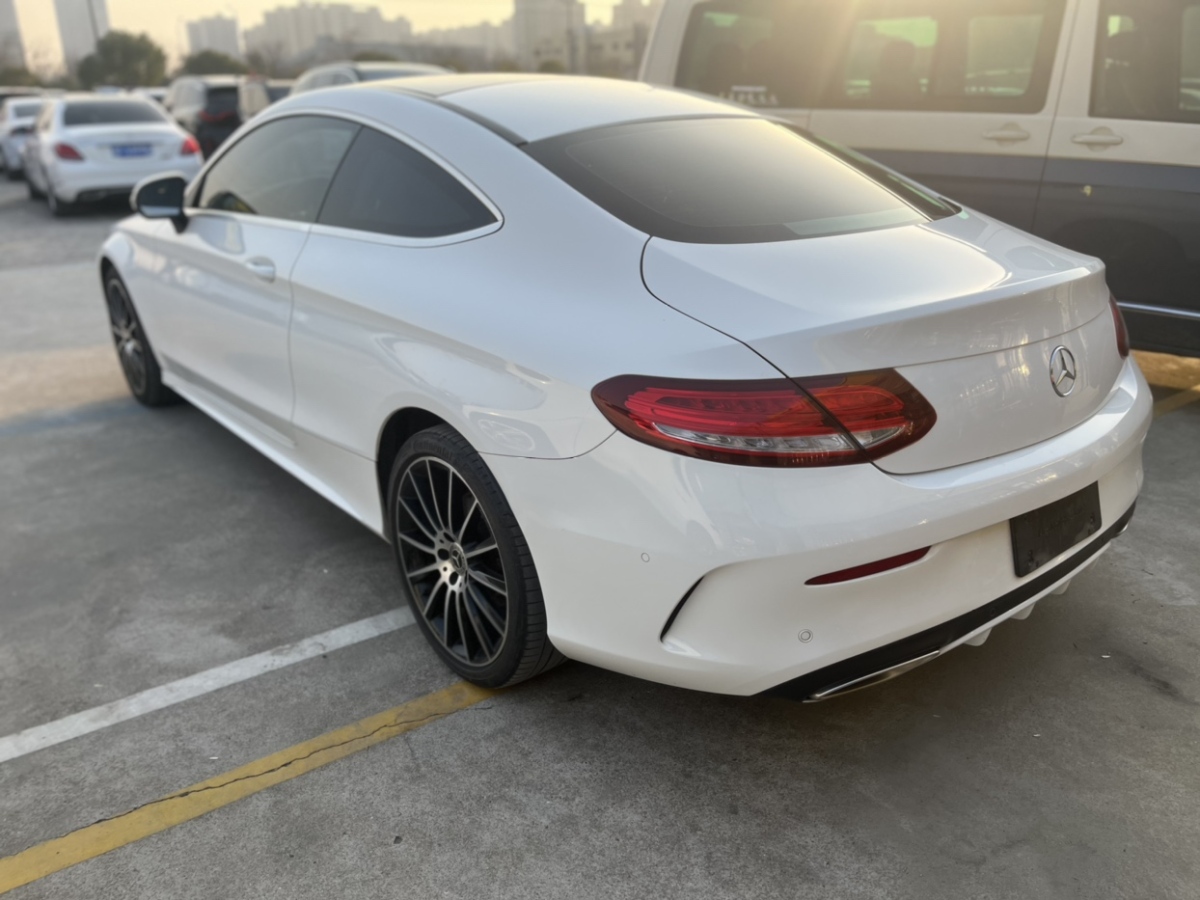 奔馳 奔馳C級  2016款 C 200 4MATIC 轎跑版圖片