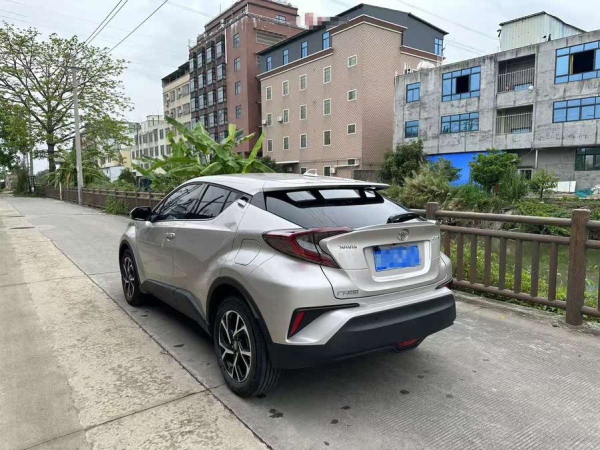 豐田 C-HR  2020款 2.0L 旗艦版圖片