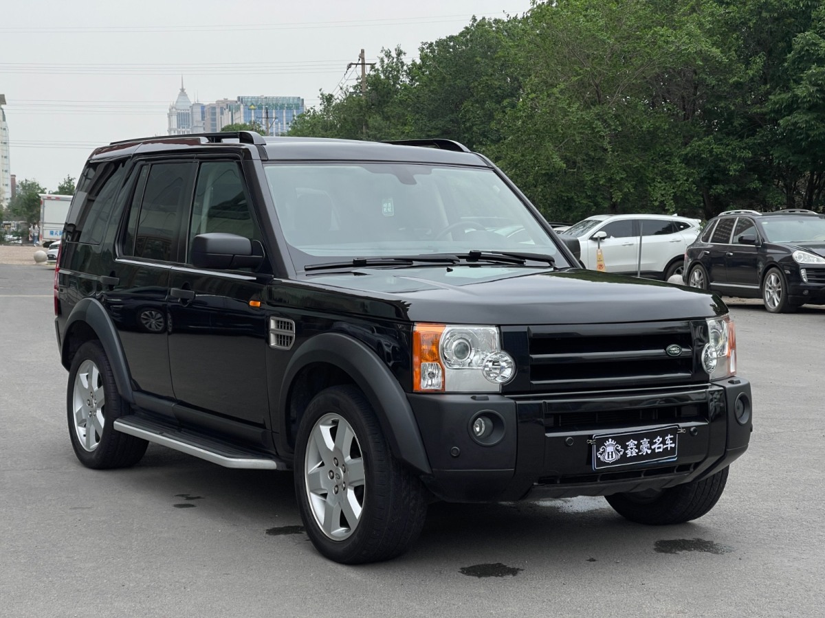 路虎 發(fā)現(xiàn)3 2005款 第三代發(fā)現(xiàn) 4.4 V8 HSE圖片