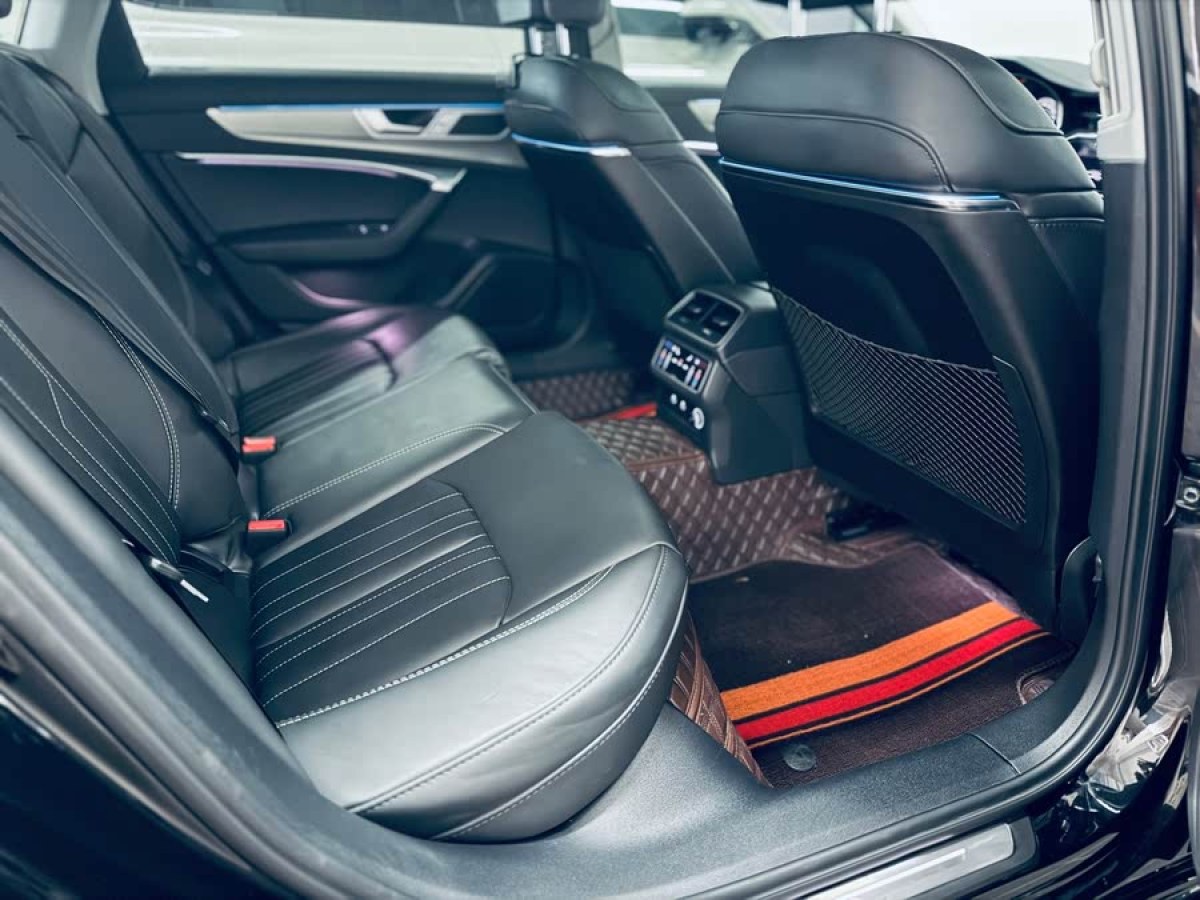 奧迪 奧迪A6L  2023款 改款 45 TFSI 臻選致雅型圖片